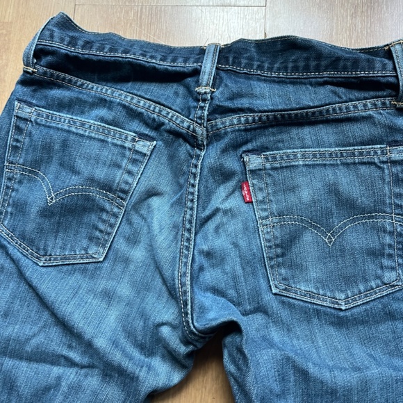 Levi's 514 straight fit jeans with blue fade - W30 L32 - Picture 3 of 6